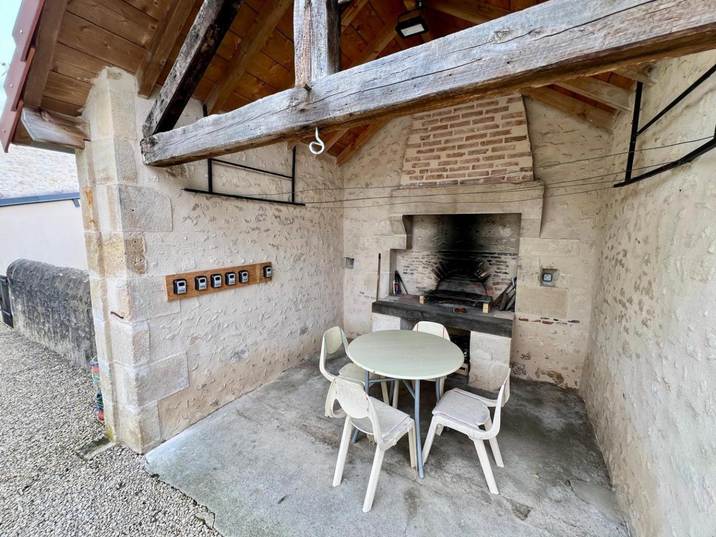 Chez Marcel - Maison 3 Chambres Lussac-les-Chateaux Exterior photo